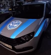 Брендирование автомобиля светоотражающей пленкой