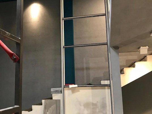 Оформление стеклянных перегородок декоративной пленкой