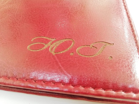 Гравировка на коже