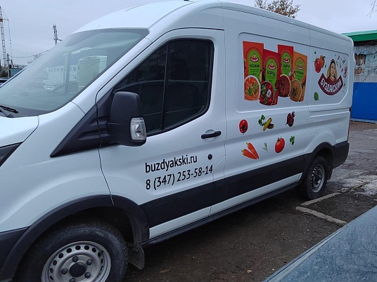 Изготовление наклеек на автомобиль