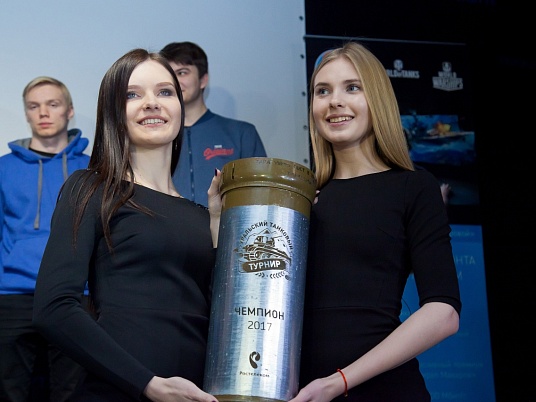 Гравировка на радиусных изделиях