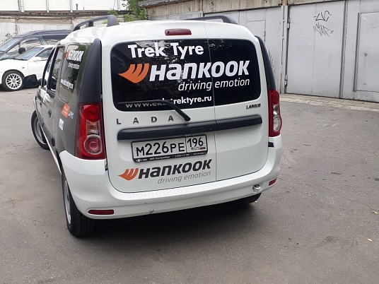Брендирование автомобиля компании "hankook@