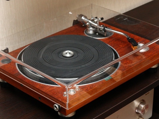 Крышки пылезащитные для аудиотехники и винила, проигрывателей